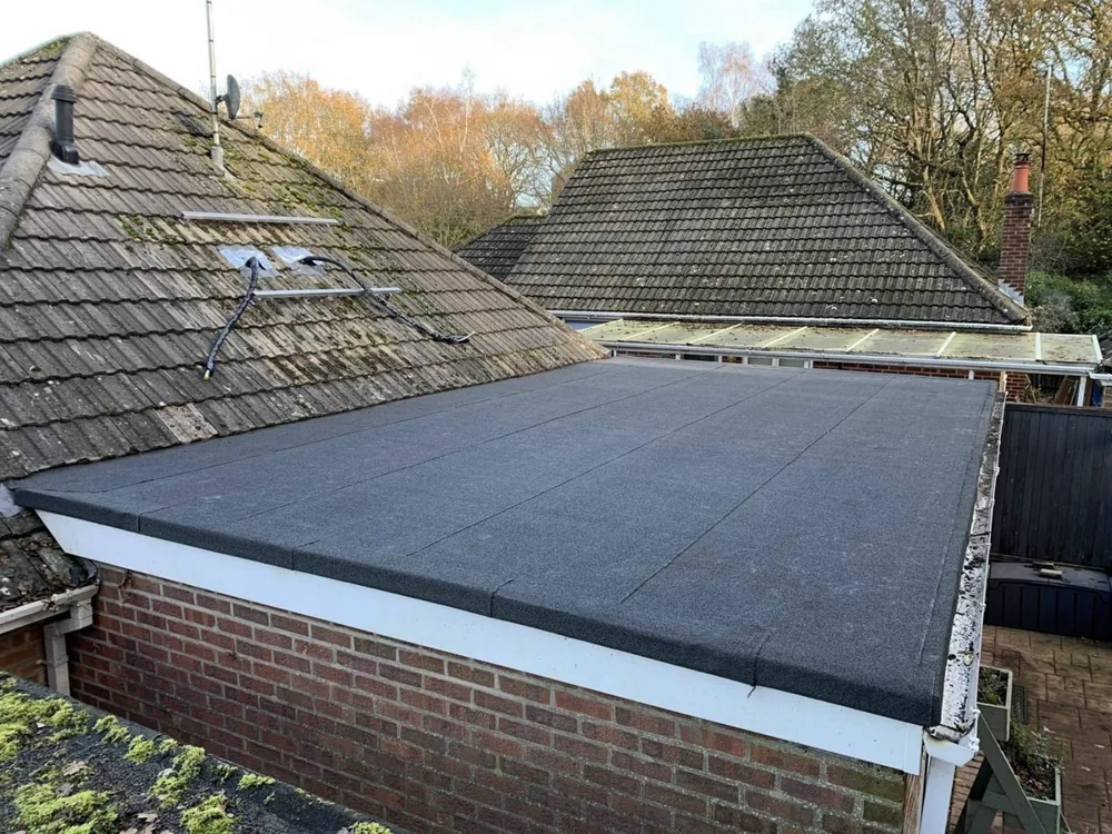 Finished felt flat roof on a rear extension with new edge trims