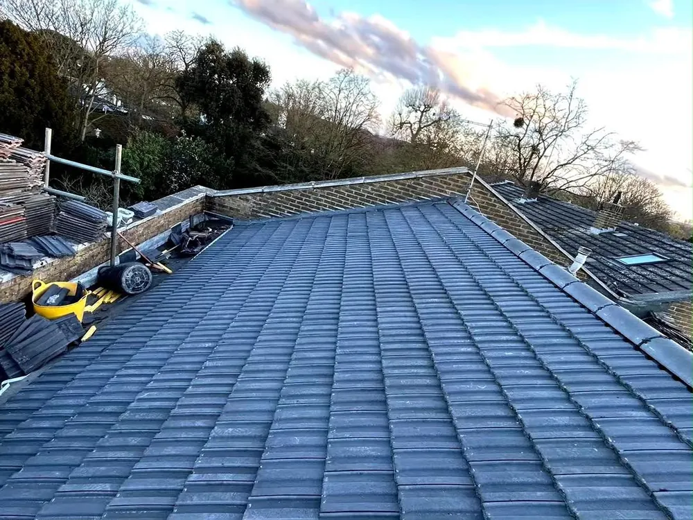 New grey tiled roof completed in Kingston